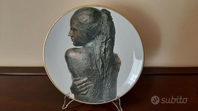 Piatto d'artista "Laura" di Emilio Greco