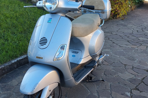 Vespa LX 150