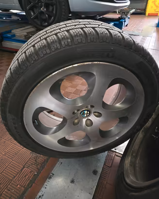 ruote invernali con cerchio in lega 225/45/17