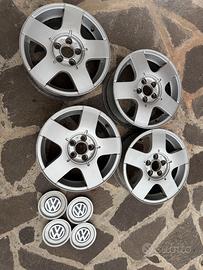 4 CERCHI IN LEGA VW 6JX15 ET38