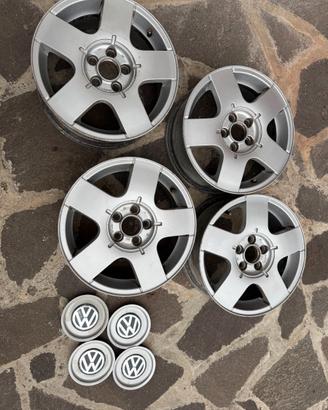 4 CERCHI IN LEGA VW 6JX15 ET38