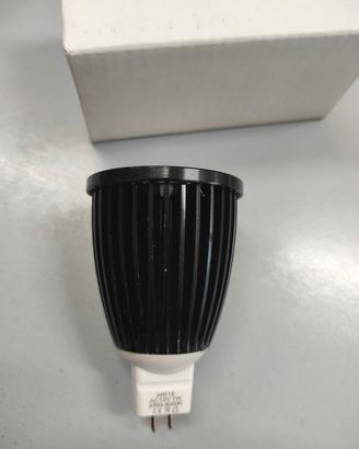 faretto LED 7W 12V attacco MR16 GU5,3
