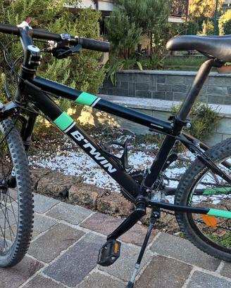 Bicicletta B'TWIN Rockrider 700 ragazzo 24"