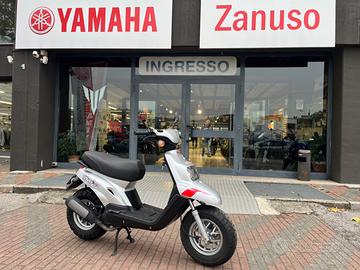 Yamaha BOOSTER 50 2011 scooter motore 2T