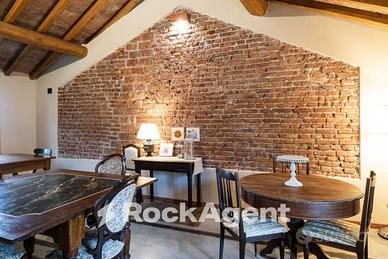 RISTORANTE ARREDATO IN LOMELLINA