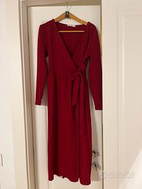 Vestito bordeaux con plissé