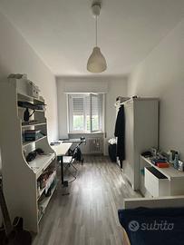 Ampia camera singola vicino Porta Lame