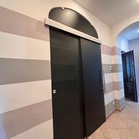 Porte scorrevoli in vetro temperato per interno