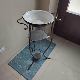 Antico porta bacinella 