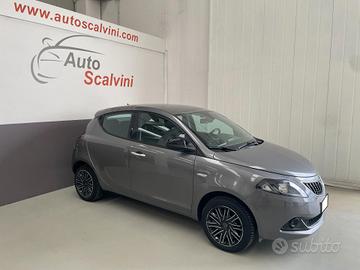 Lancia Ypsilon 1.0 FireFly 5 porte S&S Hybrid Gold