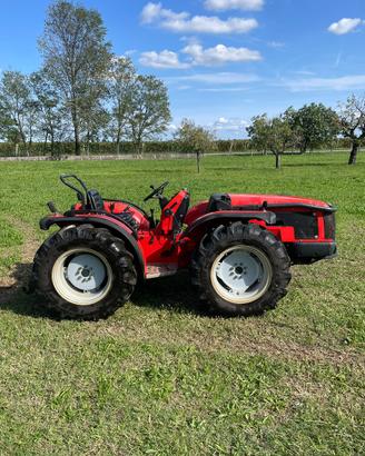 Antonio Carraro Trx 7400