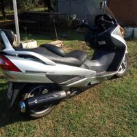 Suzuki AN Burgman 400 - 2004
