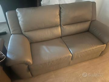 02 Divani In Pelle