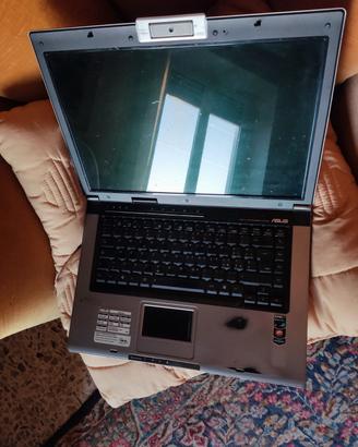 Portatile Asus F5Z per ricambi ma riparabile