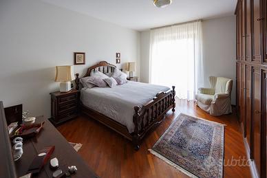 CAMERA DA LETTO MATRIMONIALE CON COMO’