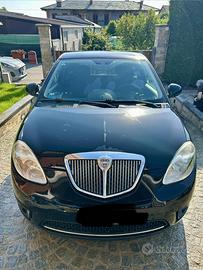 Ypsilon  Ecochic 1.4 gpl 77 cv