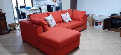 divano con chaise longue