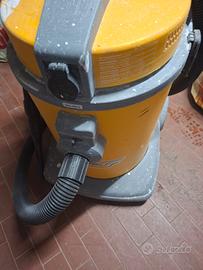 Aspiratore professionale