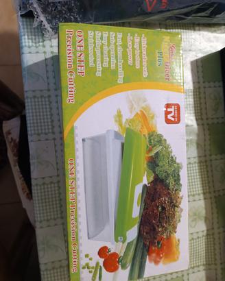 Tagliaverdure Genius Nicer Dicer Plus - NUOVO