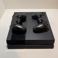PlayStation 4 500 GB + 2 controller originali