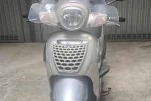 Scarabeo 200