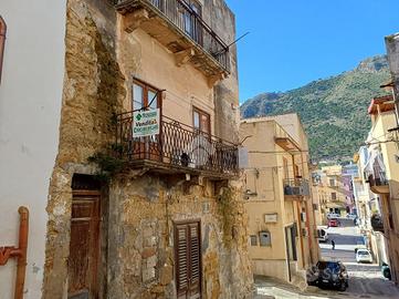 CASA INDIPENDENTE A CASTELLAMMARE DEL GOLFO