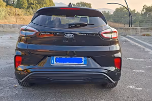 FORD PUMA HYBRID RESTYLING