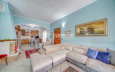 Appartamento in Bifamiliare