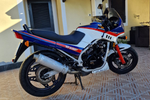 Honda vf f 500