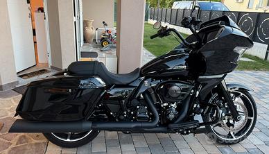 Harley Davidson Road Glide 2024