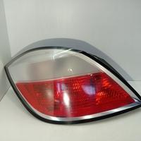 STOP FANALE POSTERIORE SINISTRO OPEL Astra H Berli