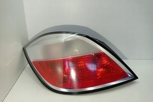 STOP FANALE POSTERIORE SINISTRO OPEL Astra H Berli