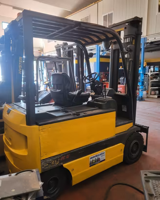 OM Carrello elevatore elettrico 30 q.li