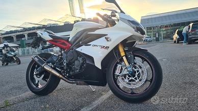 Daytona 675r 