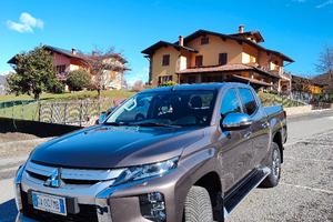 L200 2.3 D Double Cab 4x4 Super Select Intense