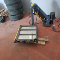 SOLLEVATORE PER CARROZZINE DISABILI CAR OIL EPH200