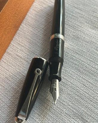 Pineider 1774 Collezione 1949 - Stilografica Oro 1
