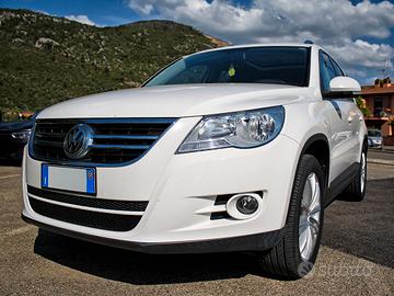 VOLKSWAGEN Tiguan 2.0 TDI 4MOT Tiptronic Sport & S
