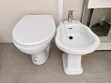 Sanitari Geberit Moderni WC + Bidet Completi