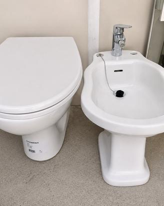 Sanitari Geberit Moderni WC + Bidet Completi