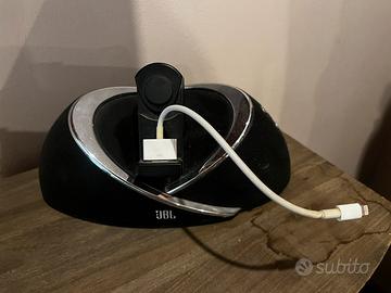 Cassa musicale con dock/presa diretta JBL