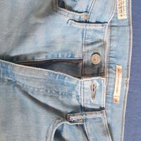 Jeans Levis originali taglia 42