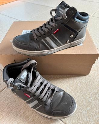 Scarpe Levi's – Distinguiti al Primo Passo