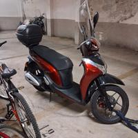 SH 125 del 2018 con soli 18000 KM