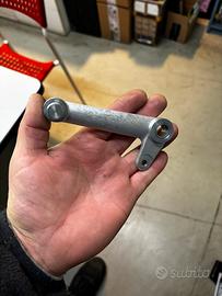 Leva cambio aprilia rs