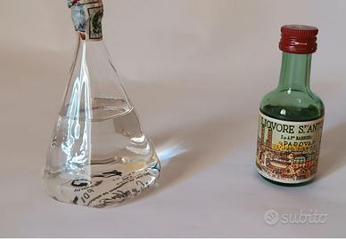 Due bottigliette Mignon.