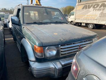 Mitsubishi pajero 2008 ricambi