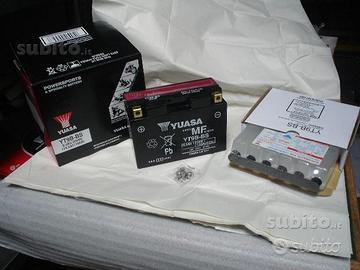 Batteria moto scooter tmax yuasa yt9bbs yt9b-bs
