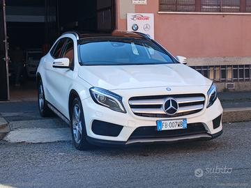MERCEDES-BENZ GLA 200 d Automatic 4Matic Sport
