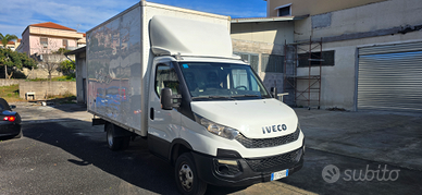 Iveco daily 2.3 gemellato 3 posti